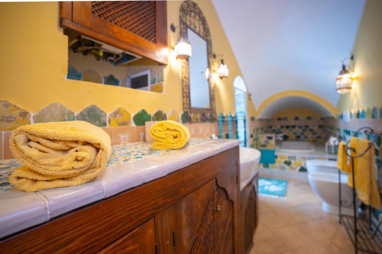 Villa In Gargano - Villa Basso Monte SantʼAngelo Екстериор снимка